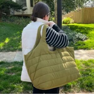 Everlane Quilted oversized Tote Bag